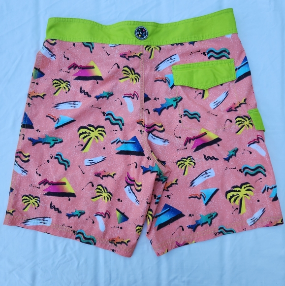Maui and Sons Sz L Shorts - Picture 2 of 7